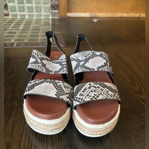 EUC MIA Platform Espadrille Sandals